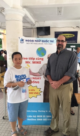 NGOẠI NGỮ QUỐC TRÍ