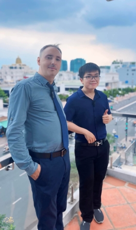 NGOẠI NGỮ QUỐC TRÍ