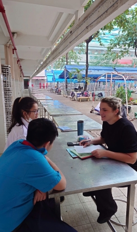 NGOẠI NGỮ QUỐC TRÍ