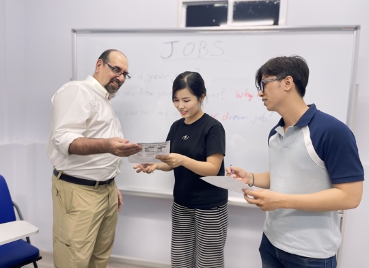 GIAO TIẾP SƠ CẤP