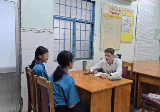 NGOẠI NGỮ QUỐC TRÍ